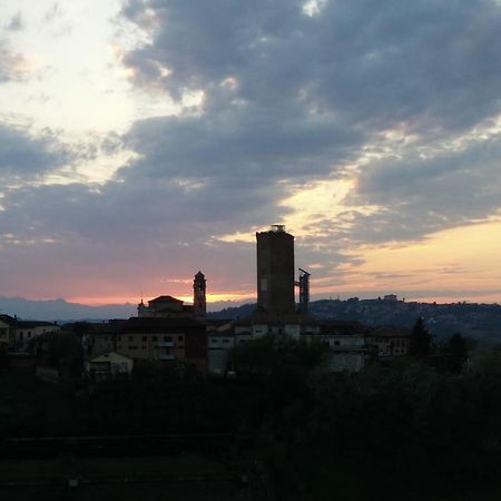 Casa Vacanze Bellovello Barbaresco Buitenkant foto