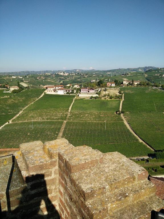 Casa Vacanze Bellovello Barbaresco Buitenkant foto